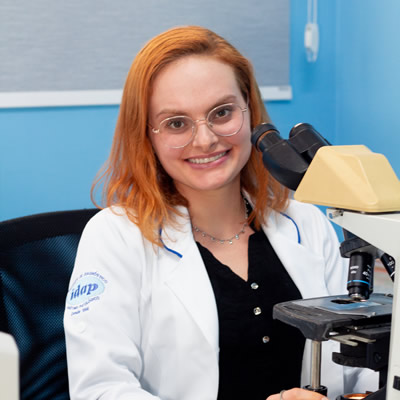 Dra. Jéssica L. F. Lima